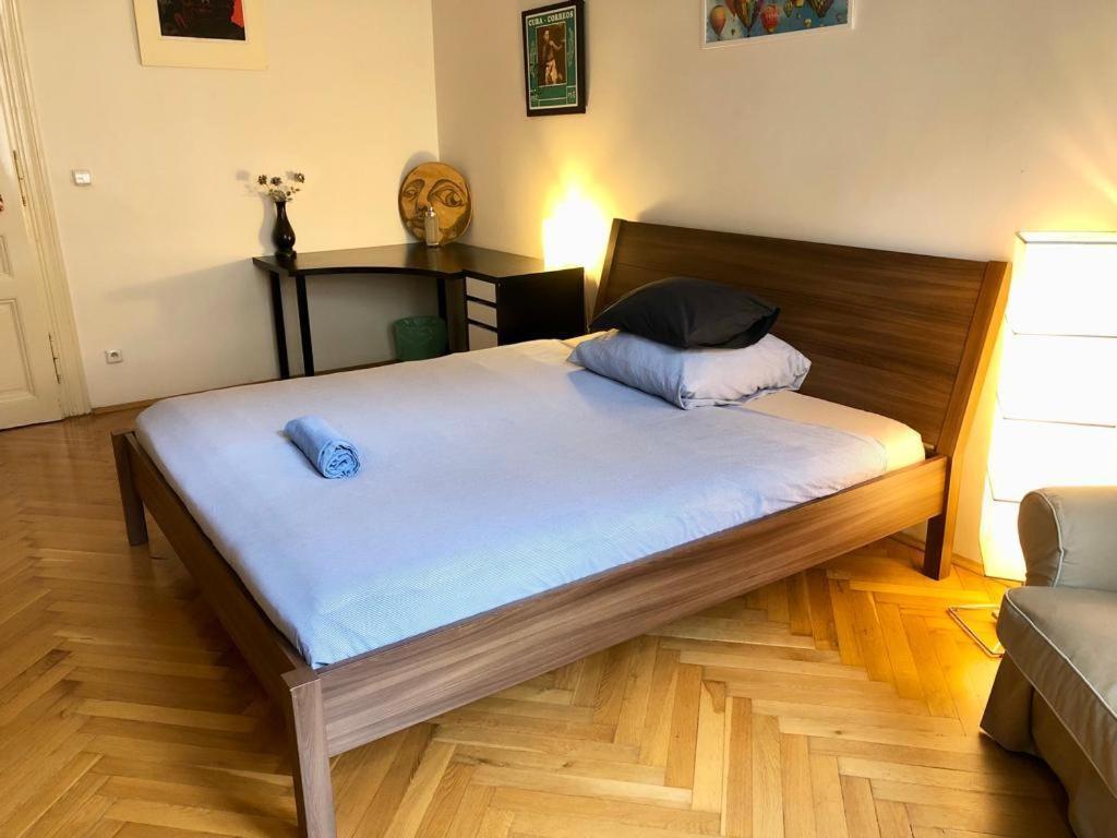 Chez Jitka Et Gautier - A Great Alternative To A Hotel Praag Buitenkant foto